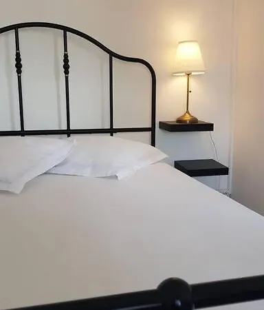 Cosy Proche La Part Dieu Apartment